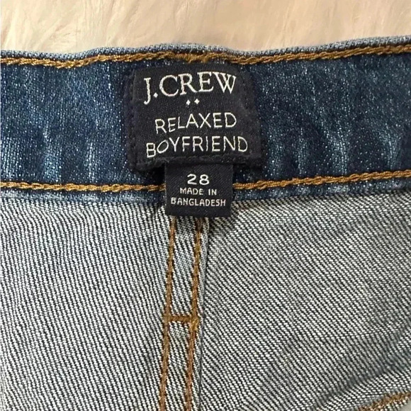 J. Crew Relaxed Boyfriend Jean in All-Day Stretch, Jules Wash, 28 - Picture 6 of 13